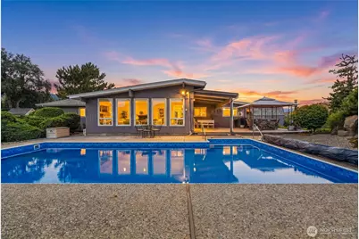 221 Olive Street, Cashmere, WA 98815 - Photo 2