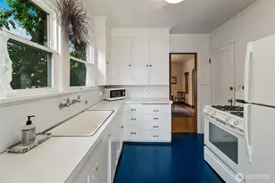 6249 30th Ave NE, Seattle, WA 98115 - Photo 10