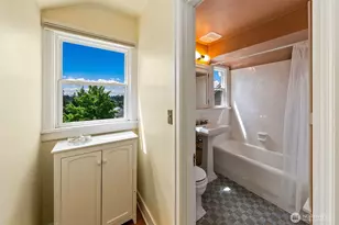 6249 30th Ave NE, Seattle, WA 98115 - Photo 22