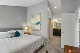9423 Roosevelt Way NE, Seattle, WA 98115 - Photo 18