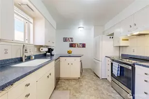 301 NE A St, College Place, WA 99324 - Photo 10