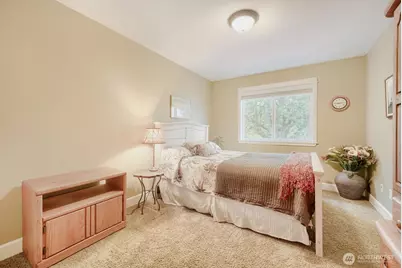 1001 S 38th Court, Renton, WA 98055 - Photo 20