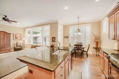 1001 S 38th Court, Renton, WA 98055 - Photo 12