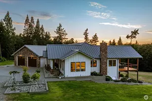3807 Taylor Rd, Oak Harbor, WA 98277 - Photo 2