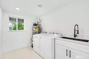 19414 1st Ave SE, Bothell, WA 98012 - Photo 22
