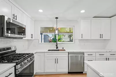 19414 1st Avenue SE, Bothell, WA 98012 - Photo 12