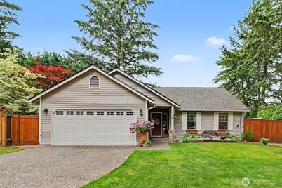 104 Bremerton Place NE, Renton, WA 98059 - Photo 1