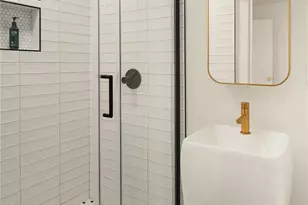 8505 21st Ave NW, Seattle, WA 98117 - Photo 26