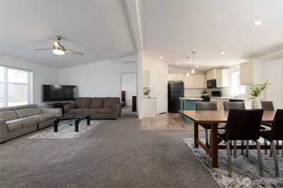 23708 Locust Way #64, Bothell, WA 98021 - Photo 6