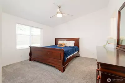 23708 Locust Way #64, Bothell, WA 98021 - Photo 12