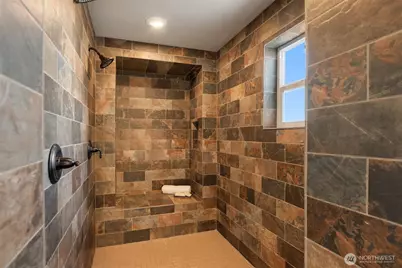 7123 172nd Avenue SE, Bellevue, WA 98006 - Photo 16