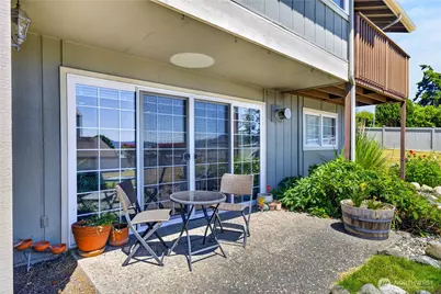 1710 Skyline Way #101, Anacortes, WA 98221 - Photo 2
