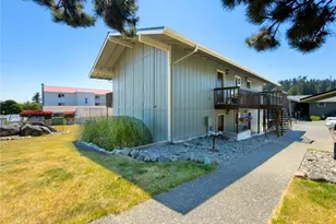 1710 Skyline Way, Anacortes, WA 98221 - Photo 34