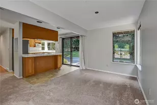 10035 NE 28th Pl, Bellevue, WA 98004 - Photo 8