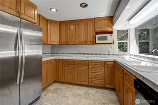 10035 NE 28th Pl, Bellevue, WA 98004 - Photo 6