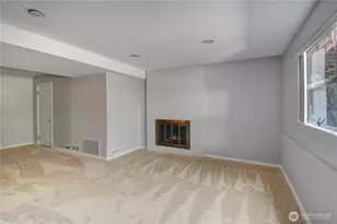 10035 NE 28th Pl, Bellevue, WA 98004 - Photo 16