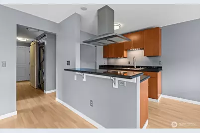 845 NE 125th Street #404, Seattle, WA 98125 - Photo 12