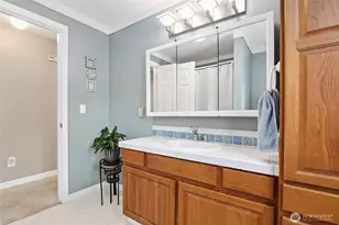 975 Front St S, Issaquah, WA 98027 - Photo 24