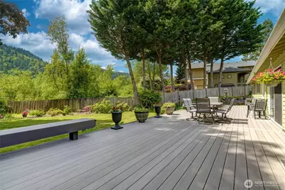 975 Front Street S, Issaquah, WA 98027 - Photo 28