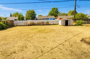 728 S Grand Dr, Moses Lake, WA 98837 - Photo 8