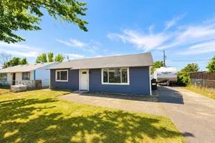 728 S Grand Dr, Moses Lake, WA 98837 - Photo 1