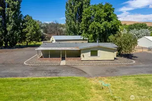 2399 Basin St SW, Ephrata, WA 98823 - Photo 2
