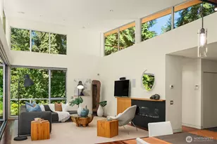 2716 107th Ave SE, Beaux Arts Village, WA 98004 - Photo 4
