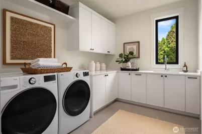 10415 SE 13th Street, Bellevue, WA 98004 - Photo 22