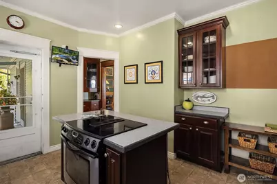 2415 Rucker Ave, Everett, WA 98201 - Photo 16