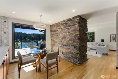 6498 NE Monte Vista Drive, Bainbridge Island, WA 98110 - Photo 16