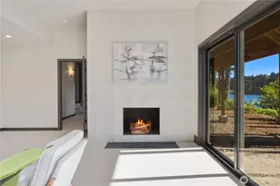 6498 NE Monte Vista Dr, Bainbridge Island, WA 98110 - Photo 32
