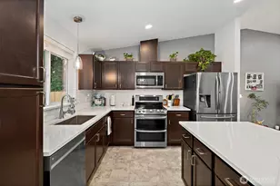 20810 Bonanza Dr E, Bonney Lake, WA 98391 - Photo 12