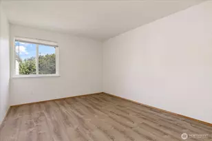 270 SE Barrington Dr, Oak Harbor, WA 98277 - Photo 22
