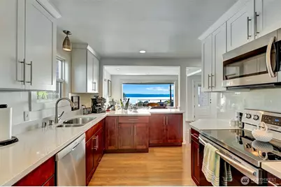 10825 Marine View Drive SW, Seattle, WA 98146 - Photo 2