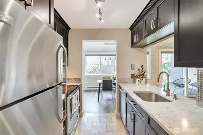 4183 W Lake Sammamish Parkway SE #B104, Bellevue, WA 98008 - Photo 6