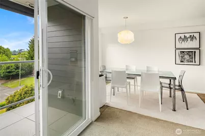 2501 Canterbury Lane E #319, Seattle, WA 98112 - Photo 10