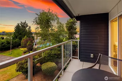 2501 Canterbury Lane E #319, Seattle, WA 98112 - Photo 22