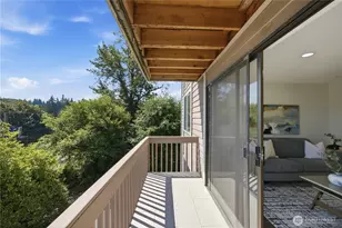 2334 NE 102nd St, Seattle, WA 98125 - Photo 16