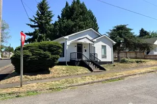 901 Crawford, Kelso, WA 98626 - Photo 1