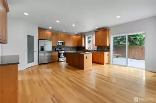 6423 3rd St Ct E, Fife, WA 98424 - Photo 10