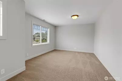 6423 3rd Street Ct E, Fife, WA 98424 - Photo 32