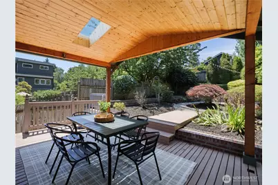 5547 38th Avenue NE, Seattle, WA 98105 - Photo 30