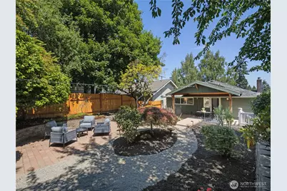5547 38th Avenue NE, Seattle, WA 98105 - Photo 32