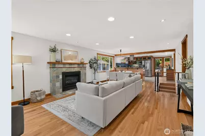 5547 38th Avenue NE, Seattle, WA 98105 - Photo 6