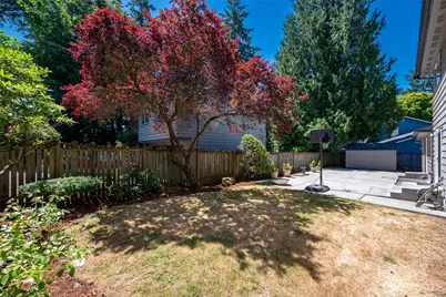 305 NW 198th Street, Shoreline, WA 98177 - Photo 38
