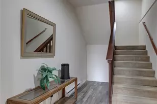 11643 91st Pl NE, Kirkland, WA 98034 - Photo 2