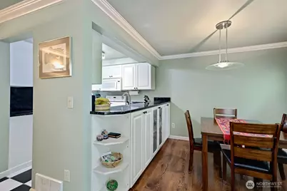 12704 NE 144th Street #A204, Kirkland, WA 98034 - Photo 10
