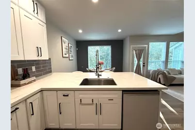 5007 Lake Place S #D27, Renton, WA 98055 - Photo 10