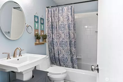8442 26th Avenue SW #A, Seattle, WA 98106 - Photo 16
