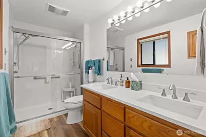 405 W 4th Street, Centralia, WA 98531 - Photo 16